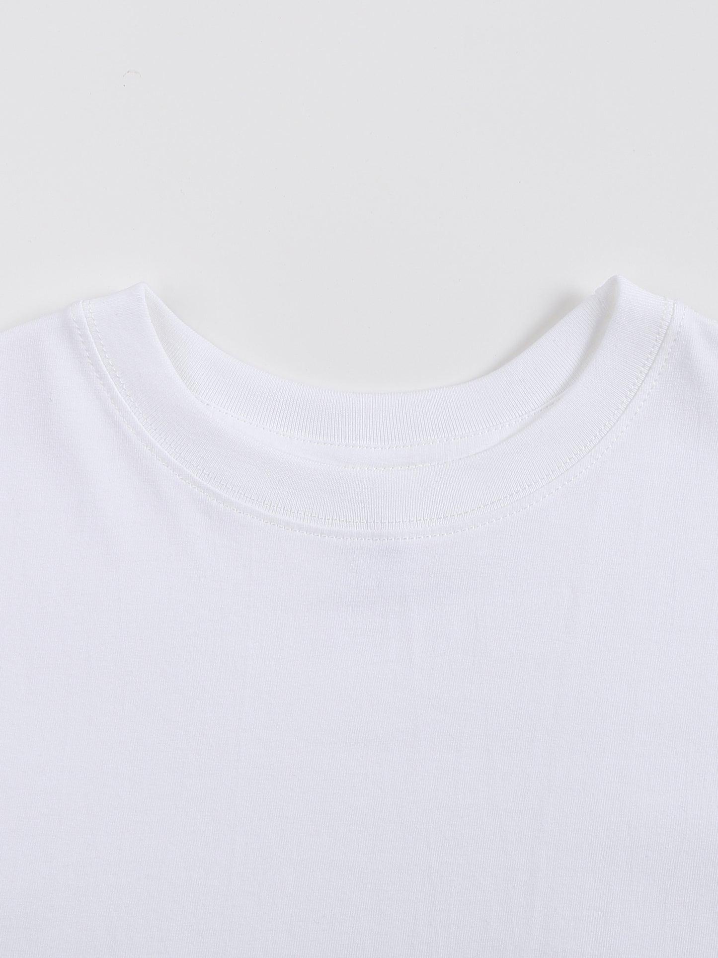 Retro Garden Club - Seamless T-Shirt - 200 GSM